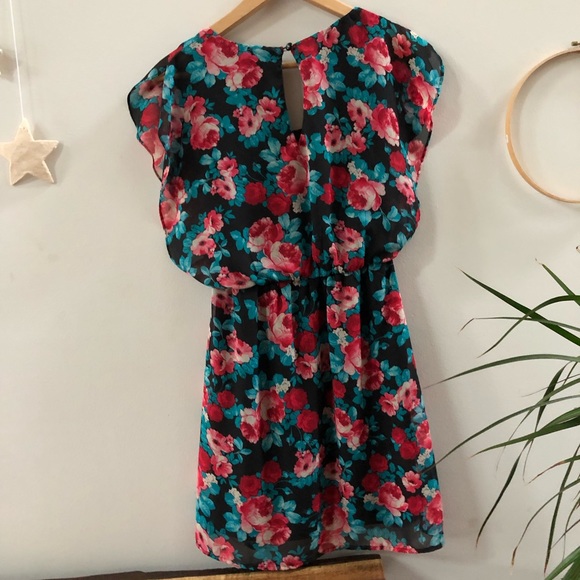 Floral dress - Picture 2 of 4